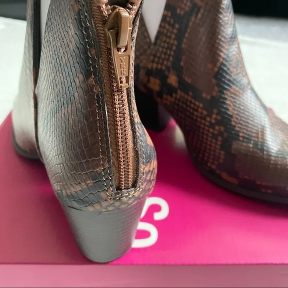 NEW SO Angelfish Snakeskin Pattern Brown Bootie Boots - Picture 4 of 7